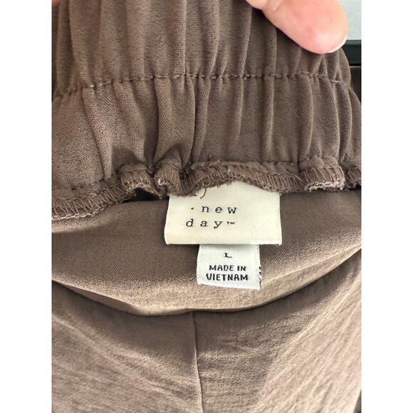 A New Day Women’s Brown Full-Length Pants Size L - Picture 5 of 5